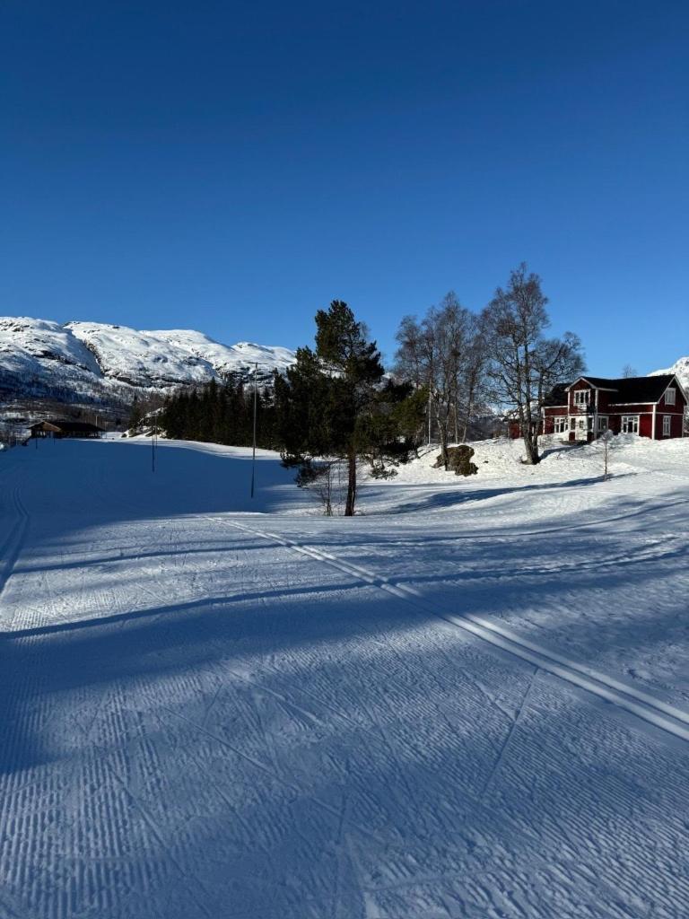 Minnehaugen I Handeland Lodge Sauda Extérieur photo