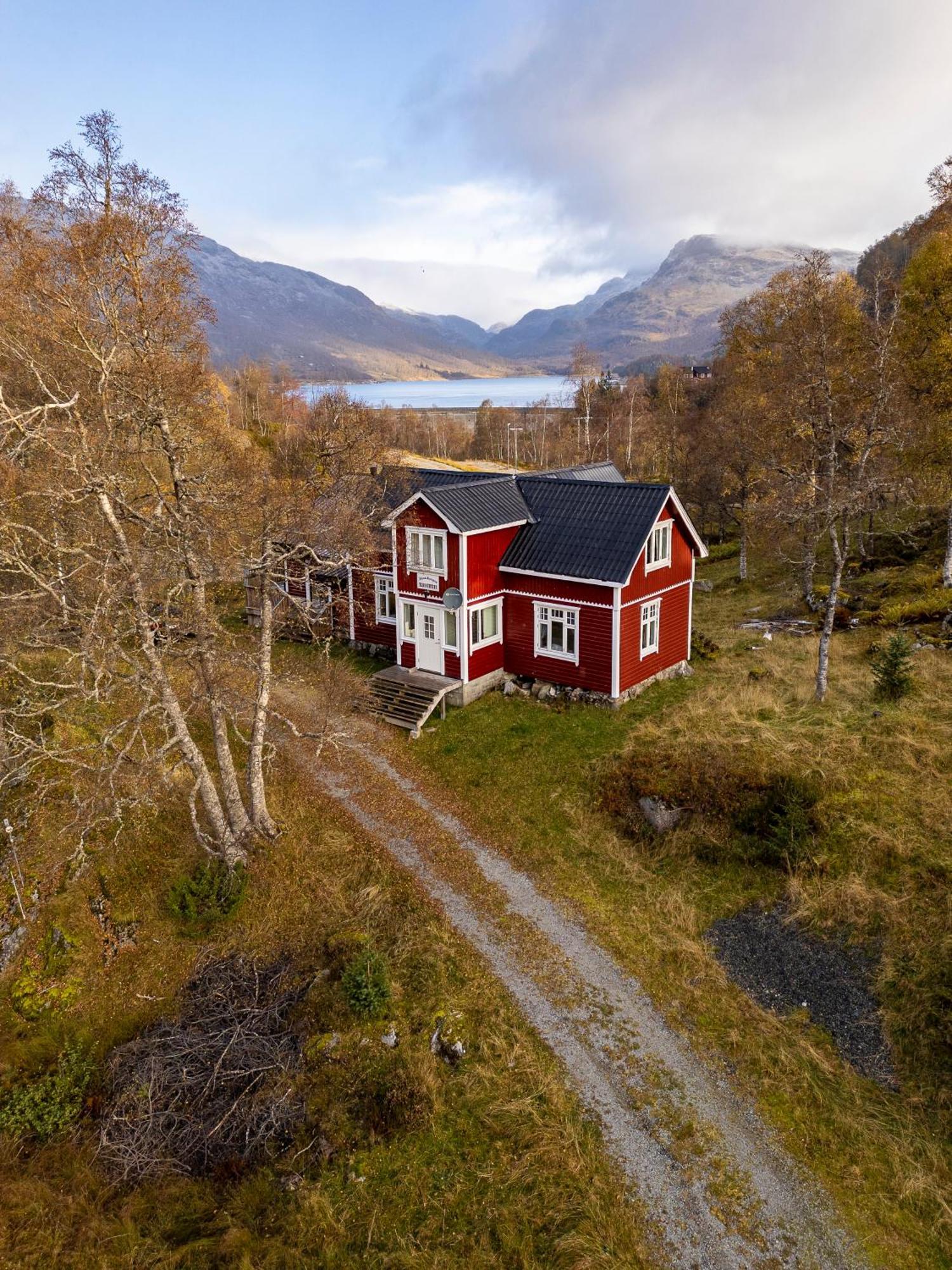 Minnehaugen I Handeland Lodge Sauda Extérieur photo